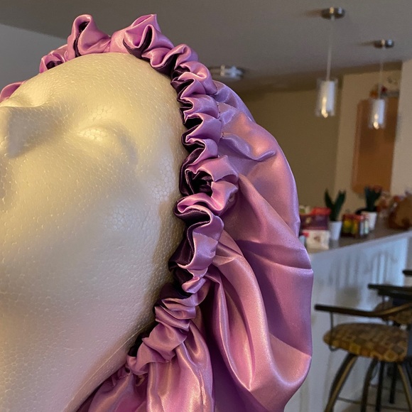 bonnets - Picture 3 of 5